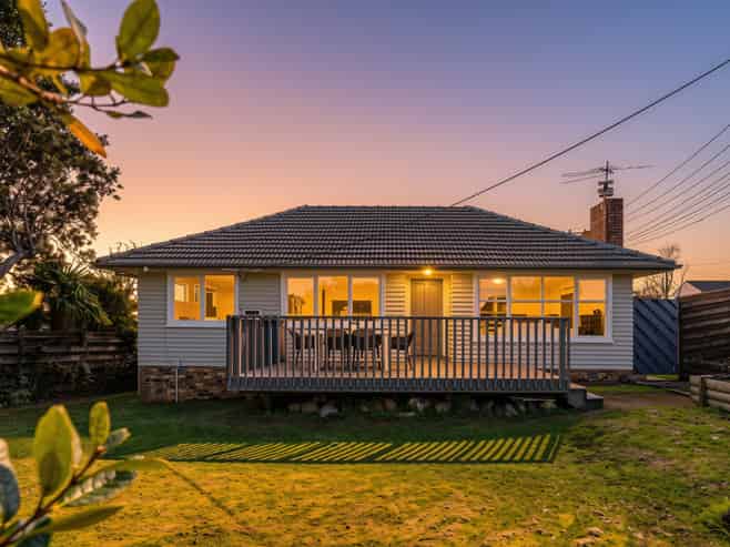 1/2 Elliott Avenue, Bayview