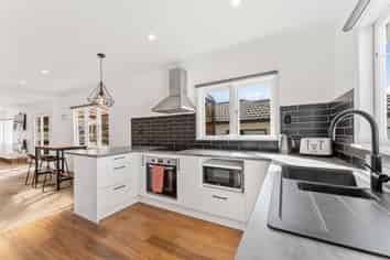 21 Brixton Road, Manly