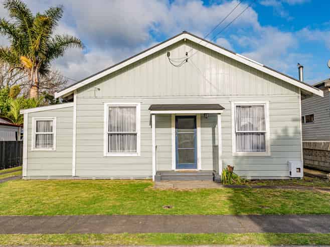 30 Tay Street, Whanganui