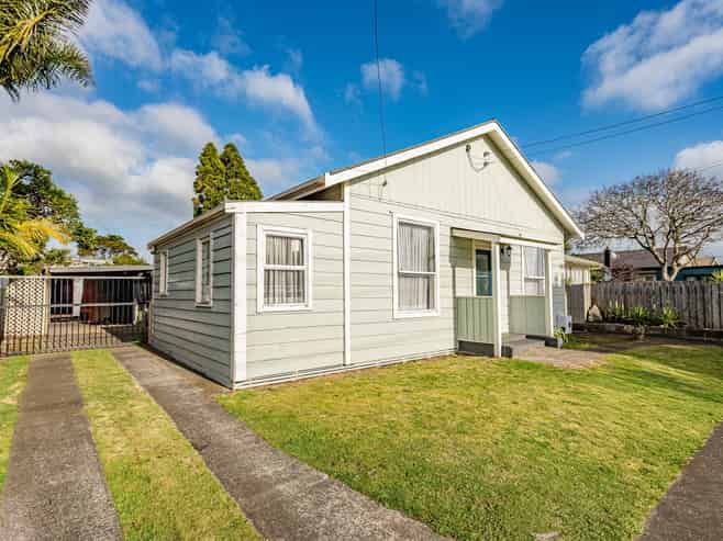 30 Tay Street, Whanganui
