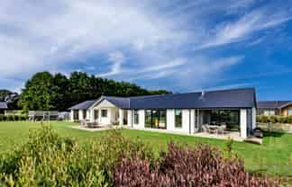 29 Ochail Way, Otatara