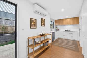 8 & 10 Bittern Place, Henderson
