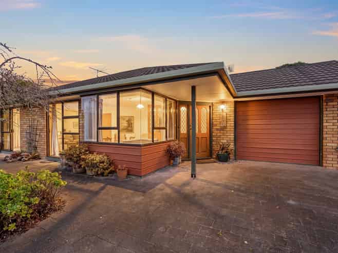 21B Settlers Grove, Orewa