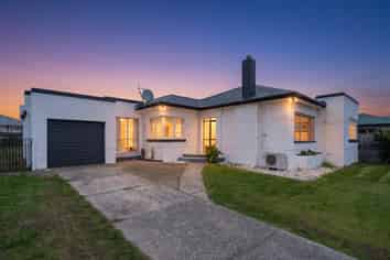 383 Yarrow Street, Glengarry