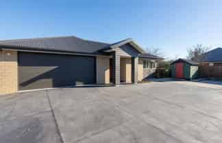 5 Oak Tree Lane, Rangiora