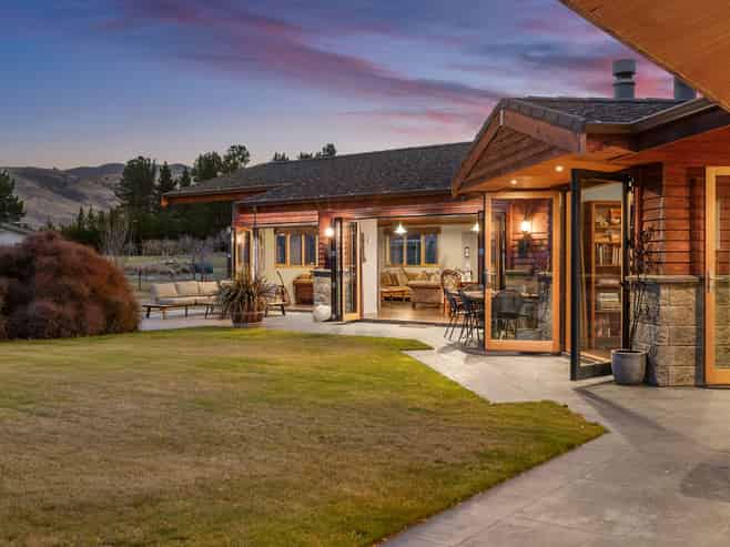 126 Pearson Road, Cromwell