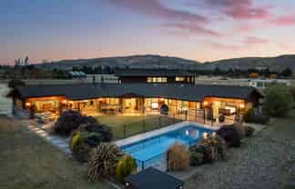 126 Pearson Road, Cromwell