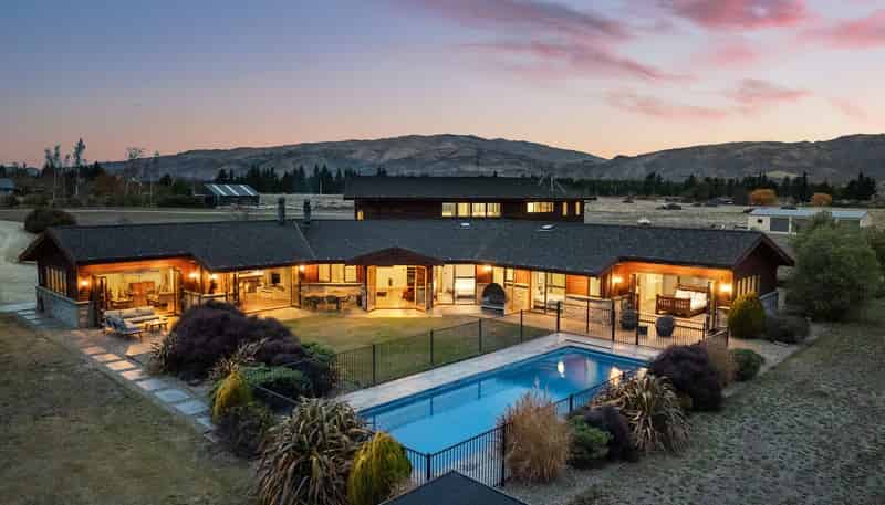 126 Pearson Road, Cromwell