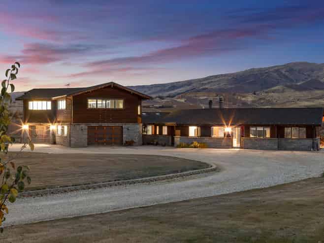 126 Pearson Road, Cromwell
