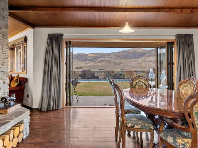 126 Pearson Road, Cromwell