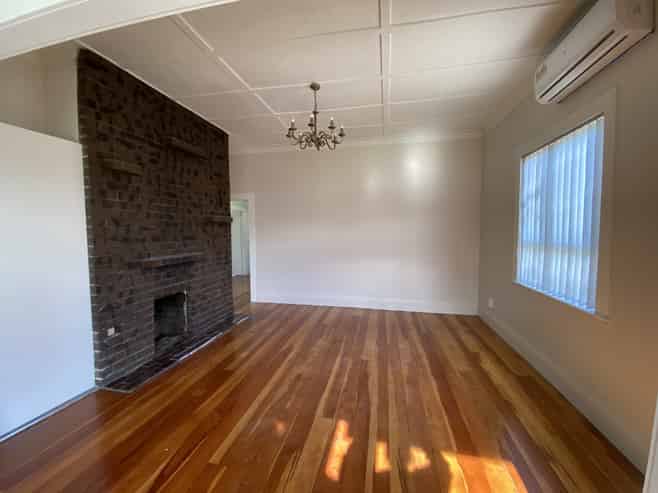 8 Rosella Road , Mangere East