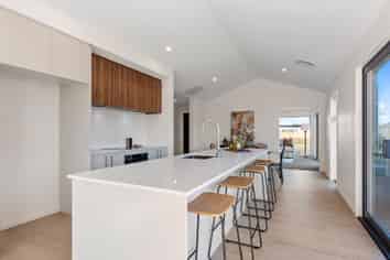 80 Te Whaiawa Crescent, West Melton