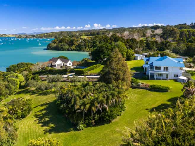 92 Ritchie Road, Parua Bay