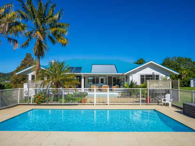 92 Ritchie Road, Parua Bay