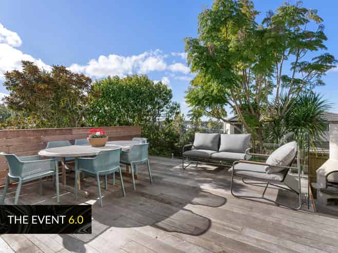 1/131 Carlisle Road, Browns Bay