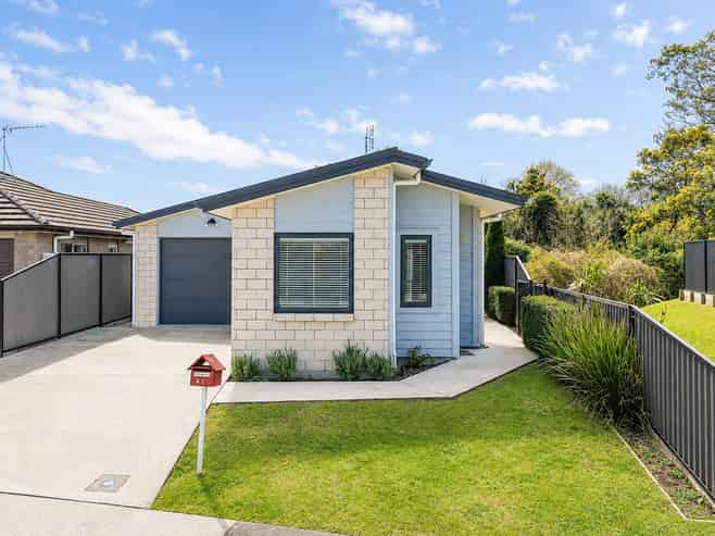 41 Stan Heather Drive, Glenview