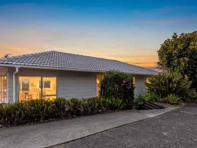 65 Manuka Road, Glenfield