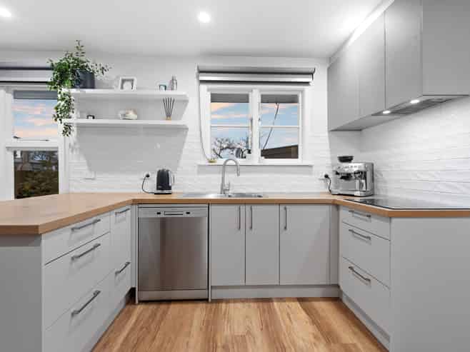12 Emlyn Place, Avondale