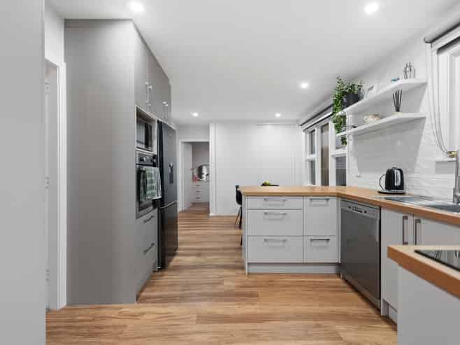 12 Emlyn Place, Avondale