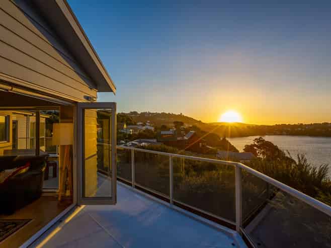 18 Leeward Drive, Whitby