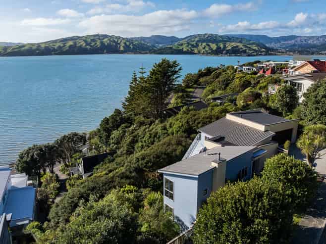 18 Leeward Drive, Whitby