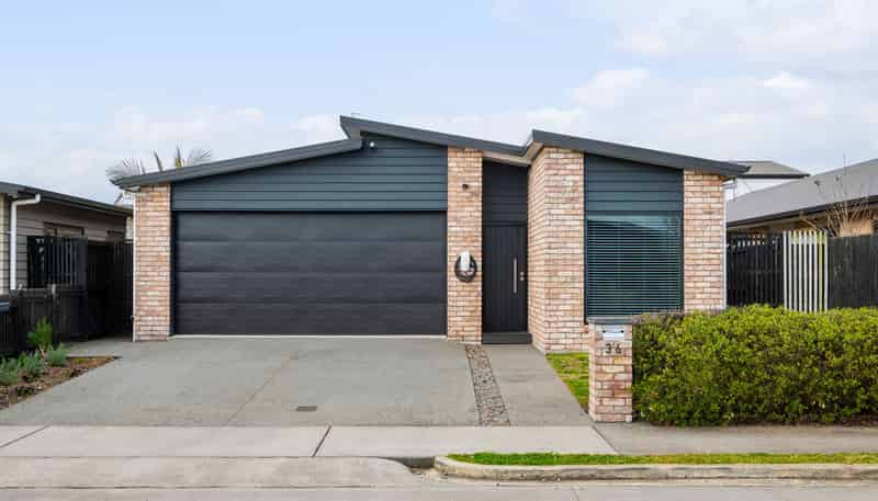 36 Capper Crescent, Chartwell