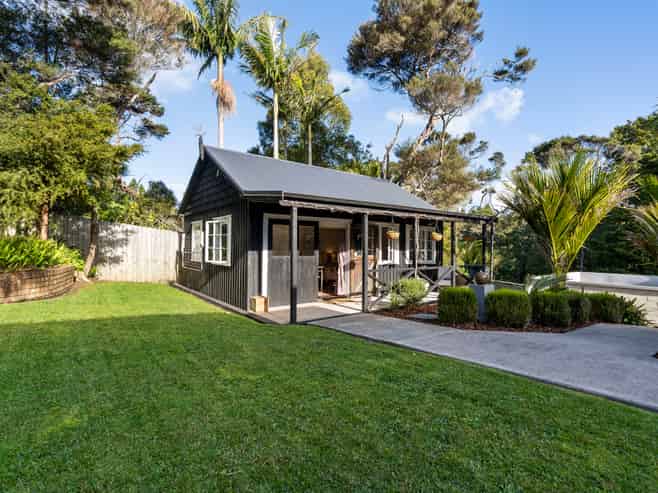 38 Park Hill Road, Birkenhead