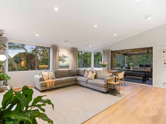 129F Rangatira Road, Beach Haven