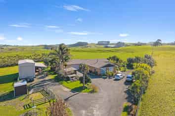 242 Baylys Coast Road, Dargaville