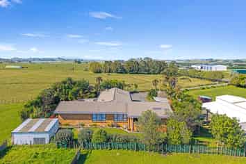 242 Baylys Coast Road, Dargaville