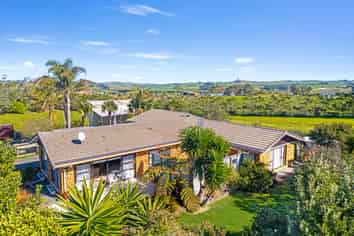 242 Baylys Coast Road, Dargaville