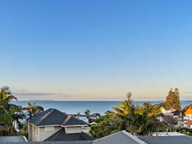 8 Brown Street, Takapuna