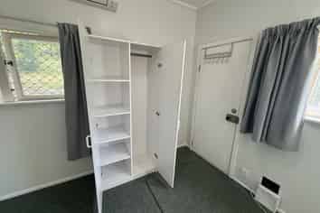 Manawatu / Whanganui - Address withheld