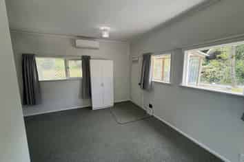 Manawatu / Whanganui - Address withheld
