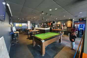 Affordable Mt Albert Bar Retail Space