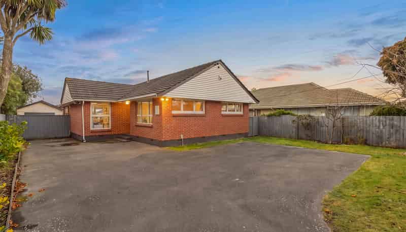 33 Acacia Avenue, Upper Riccarton