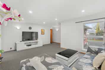 33 Acacia Avenue, Upper Riccarton