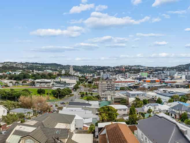 702/131 Brougham Street, Mount Victoria