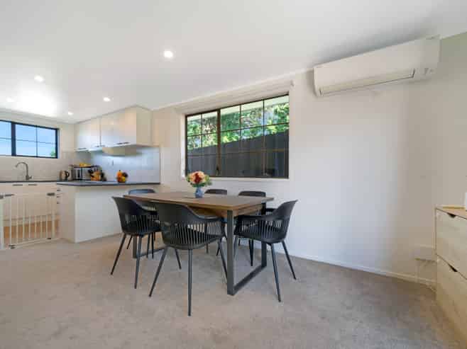 15 Denarius Lane, Glendene