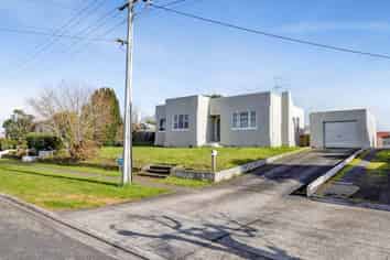 11 Caplen Street, Hawera