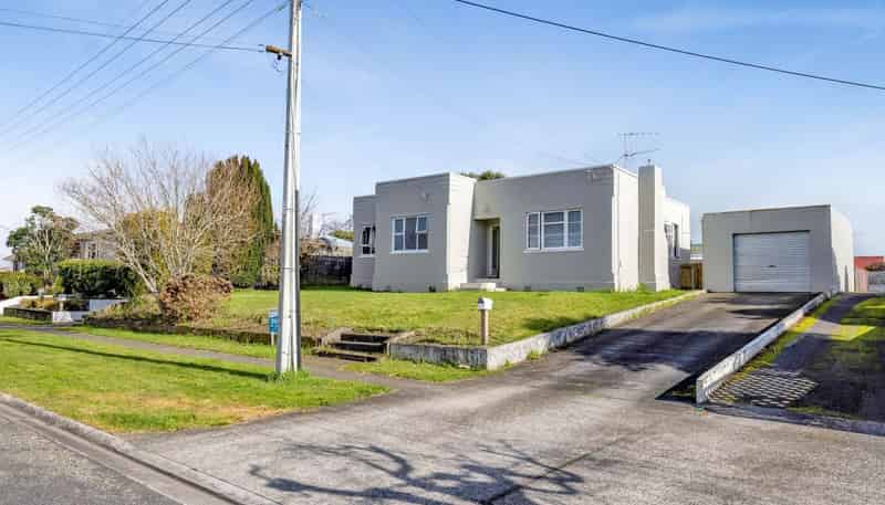 11 Caplen Street, Hawera