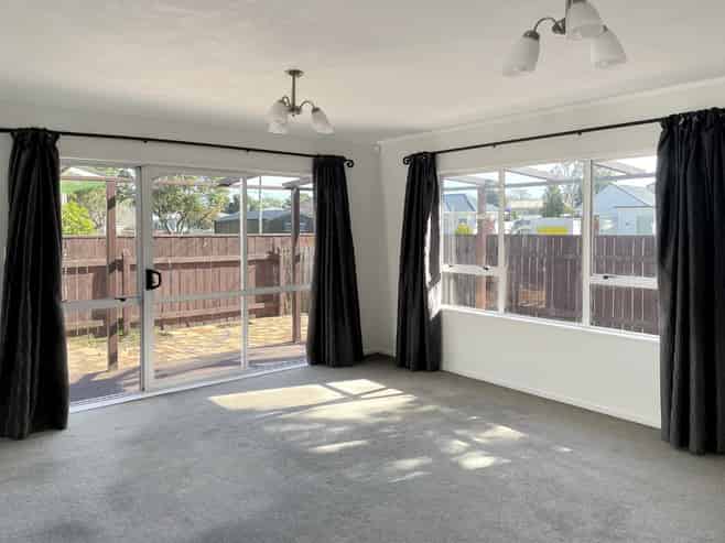 16 Malone Road, Waterloo