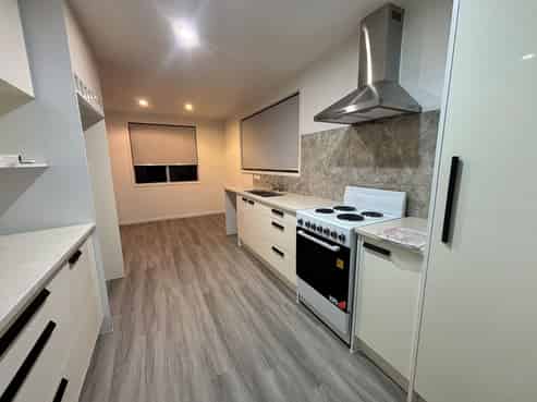 2 Arnhem Place, Pukekohe