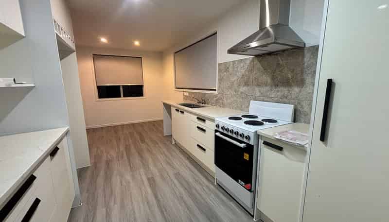 2 Arnhem Place, Pukekohe