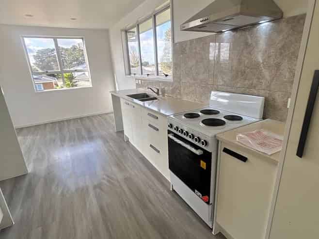 2 Arnhem Place, Pukekohe
