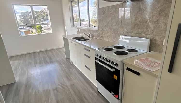2 Arnhem Place, Pukekohe