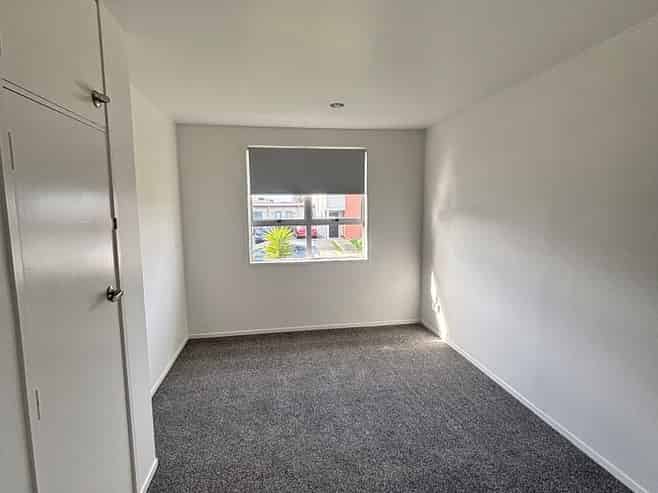 2 Arnhem Place, Pukekohe