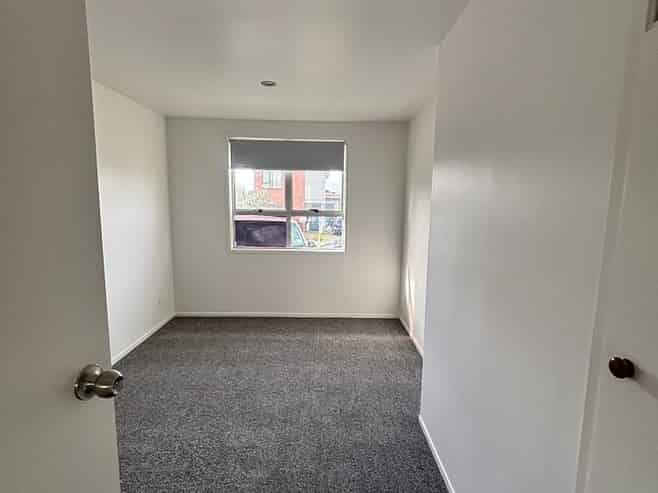 2 Arnhem Place, Pukekohe