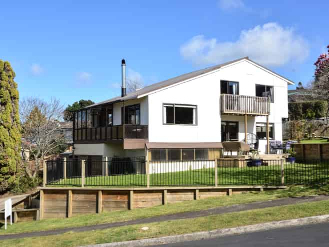 15 Colquhoun Place, Dinsdale