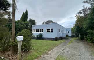 72 Savage Crescent, West End